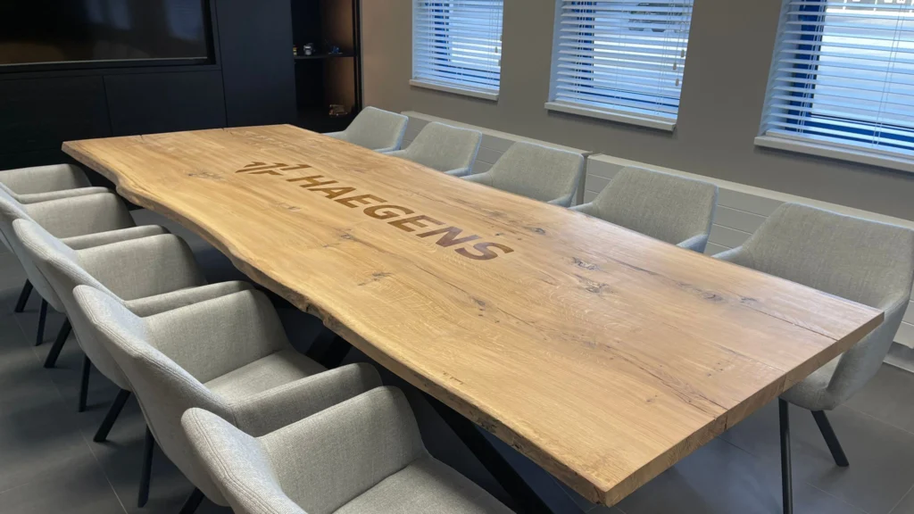 Tafel met blad eiken